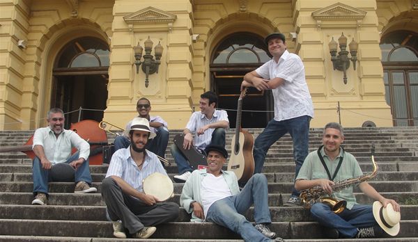 Grupo "Gafieira Instrumental Paulistana" se apresenta em Itu