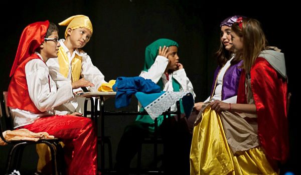 Nósmesmos realiza 3ª Mostra de Teatro com os alunos do Curso Livre