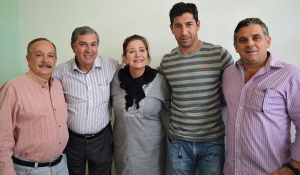Ex-goleiro Sérgio e autoridades discutem soluções para o Pirapitingui