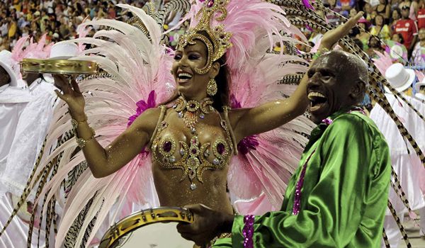 Ministério do Turismo prevê movimentação de R$ 6,1 bilhões no Carnaval