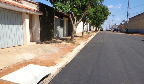 Asfaltamento de ruas do Jardim Oliveira é concluído