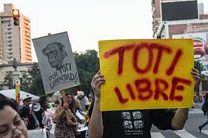 Manifestações por Toti na Argentina 