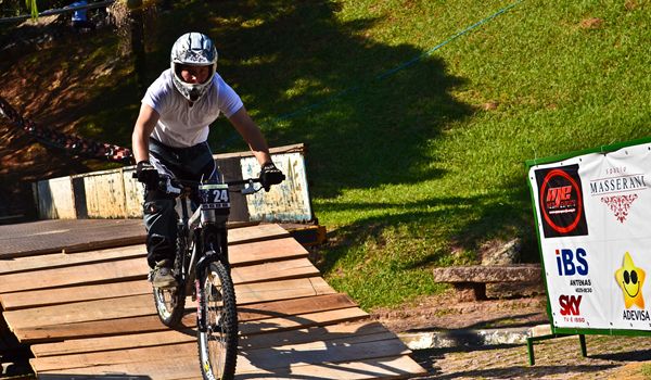 7º Desafio da Santa de Downhill acontece entre 25 e 27 de abril