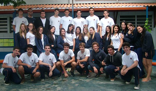 Colégio Almeida Júnior promove o projeto "Vivenciando as Profissões"