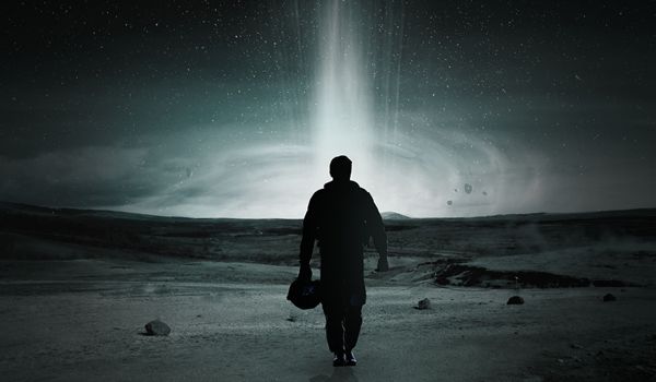 Ficção científica dirigida por Christopher Nolan ganha trailer