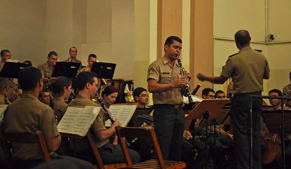 Quartel de Itu recebe apresentação da Banda Sinfônica do Exército