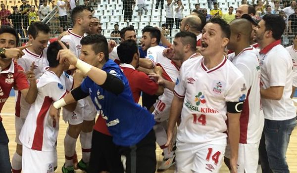 Fora de casa, Brasil Kirin faz história e vai à final da Liga Futsal