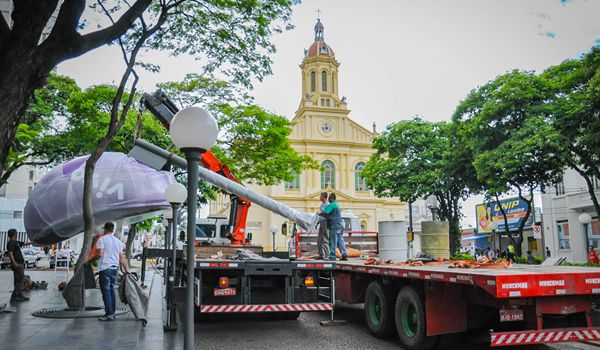 Orelhão de Itu volta para a Praça da Matriz após reforma