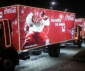 Caravana de Natal da Coca-Cola passa em Porto Feliz no domingo