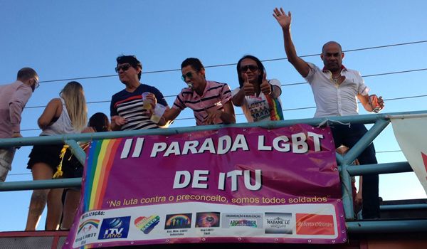 2ª edição da Parada LGBT de Itu conta com bom público