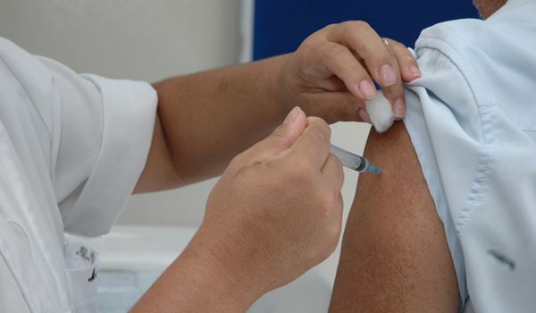 Vacinação contra a gripe começa no dia 4 de maio no Estado de SP