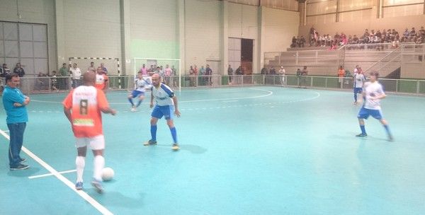 Itu perde para Mairinque, mas avança na Copa TV Tem de Futsal