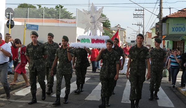 Desfile do Divino percorre neste sábado as ruas centrais de Itu 