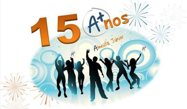Colégio Almeida Júnior comemora 15 anos com baile