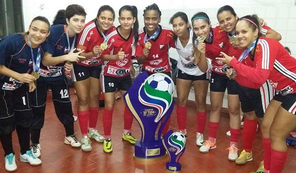 Futsal feminino de Itu conquista o segundo título da Copa TV Tem