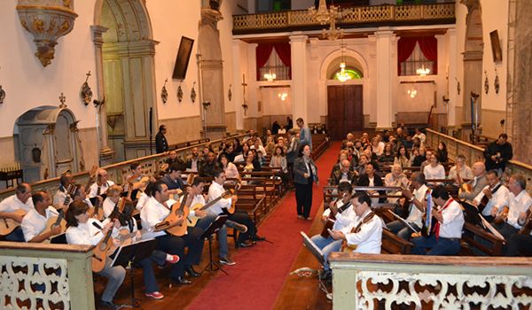 Orquestra Ituana de Viola Caipira participa de missa sertaneja