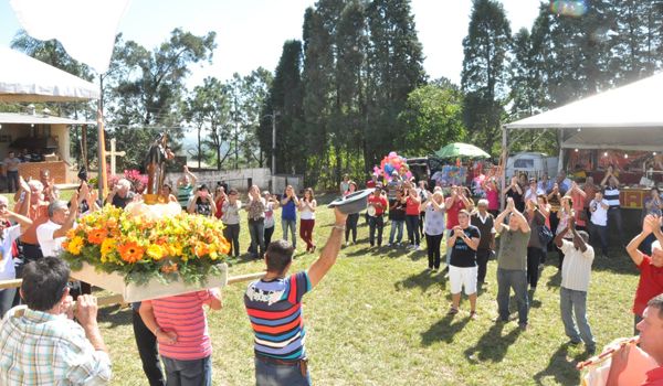 Festividades em louvor a São Roque reúnem cerca de 500 fiéis 