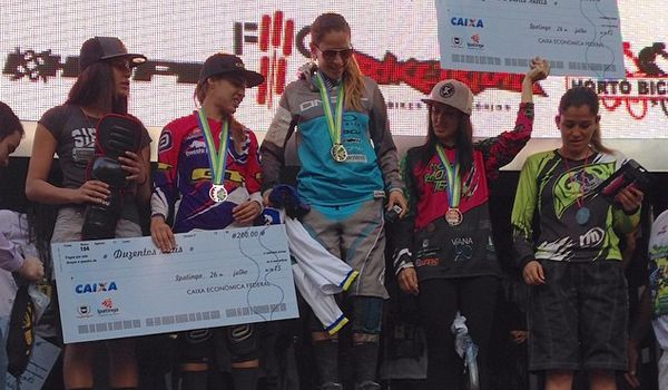 Luana Oliveira vence em Ipatinga e é campeã brasileira de Downhill