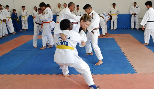 Alunos de judô e taekwondo ganham novo espaço para aulas