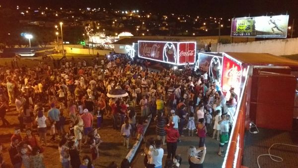 Caravana de Natal Coca-Cola estreia passando por Itu e Sorocaba