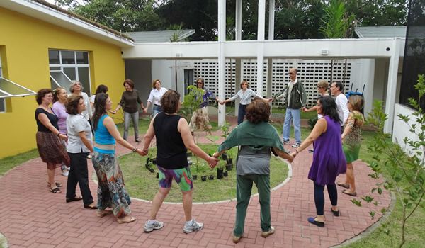 Danças Circulares abrem o ano no Parque Ecológico Taboão em Itu