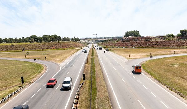 Feriado de Tiradentes leva 641 mil veículos às rodovias da AB Colinas