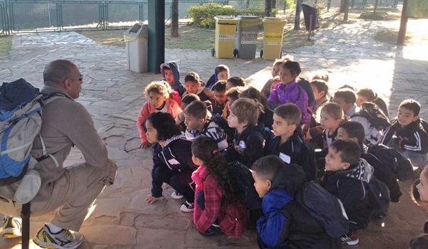 Parque do Varvito recebe crianças em visita monitorada