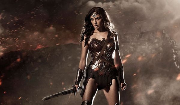 Warner divulga trailer do filme da super-heroína "Mulher-Maravilha"