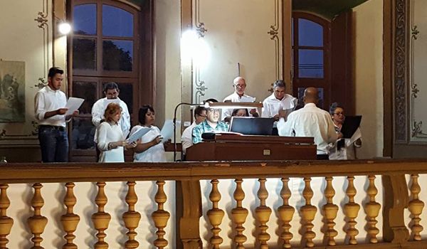 Schola Cantorum abre segundo semestre com Missa Cantada