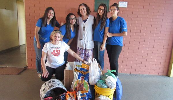 Estudantes do Pery arrecadam doações para a ASPA Itu