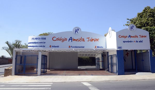Colégio Almeida Júnior obtém várias conquistas durante o ano de 2016