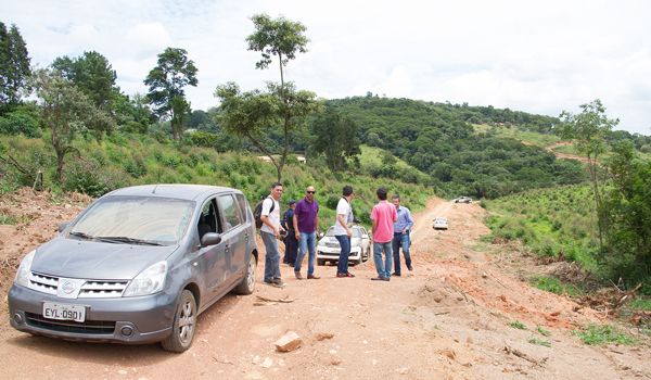 Prefeitura de Itu realiza blitz e embarga loteamento clandestino