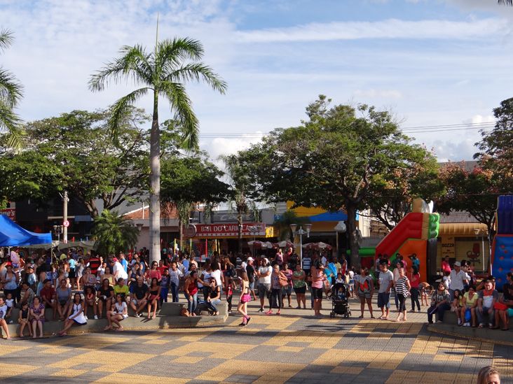 Comemoração ao Dia do Trabalhador reúne mais de 2.500 pessoas em Salto