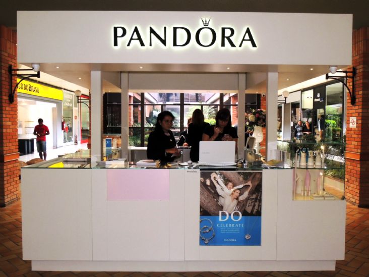 Pandora inaugura quiosque no Plaza Shopping Itu