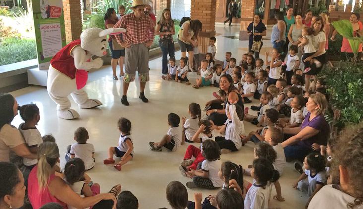Mais de 75 crianças são beneficiadas pela ação social "Doce Alegria"