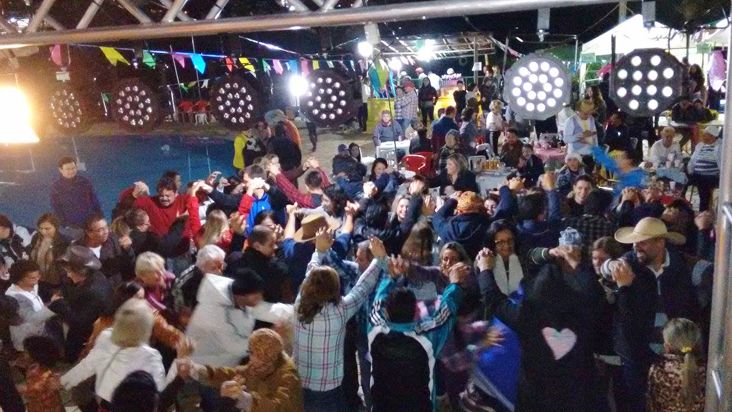 Camping e Fazenda Paineiras realiza Festa Junina com show ao vivo