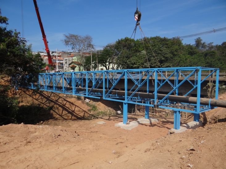 CIS conclui instalação de estrutura para passagem da Adutora Mombaça