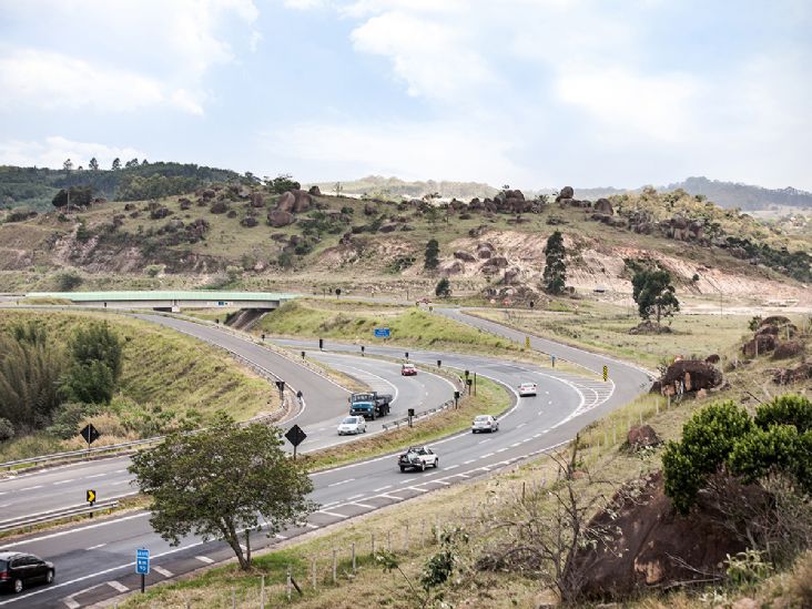 Feriado da Padroeira deve movimentar 564 mil veículos nas rodovias