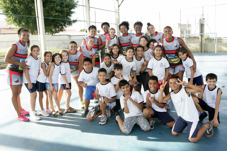 Ituano Basquete visita escola no Parque Residencial Potiguara