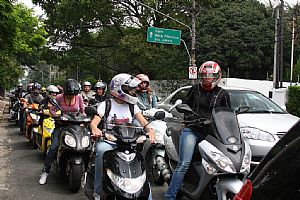 Mulher na garupa: comodismo, prazer ou exibição?
