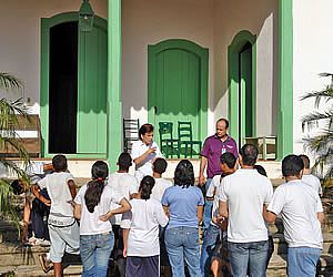 Alunos da APAE de Itu visitam fazendas históricas