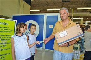 Campanha para redução do uso de sacolas plásticas ganha reforço