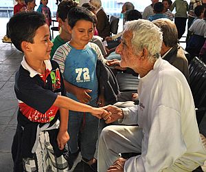 Alunos de Porto Feliz visitam a Cidade dos Velhinhos