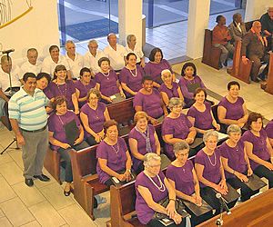 Grupo da Melhor Idade participa de missa transmitida pela Rede Vida