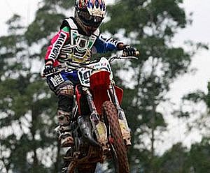 Gustavo Yudi conquista título de Motocross na categoria 85cc