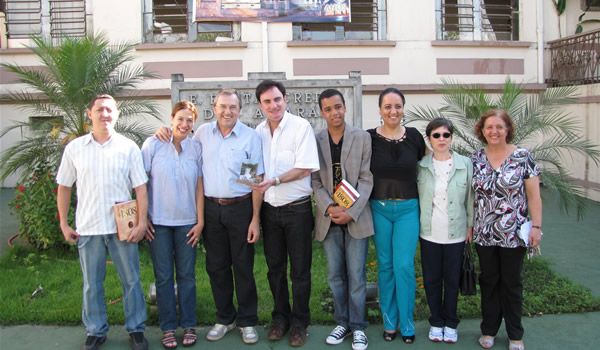 Laurentino Gomes visita a escola estadual Tancredo do Amaral em Salto