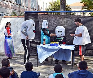 Alunos da Apae encenam peça na Semana da Higiene Bucal 