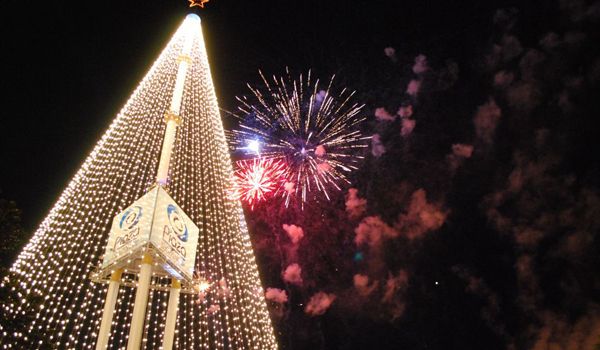 Árvore de Natal gigante do Plaza será acesa nesta quinta em Itu