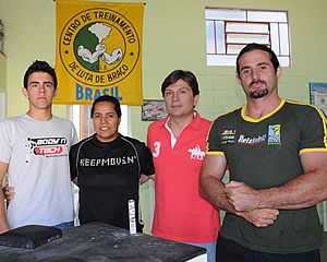 Atletas de Indaiatuba representam o país no Mundial de Luta de Braço