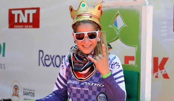 É tetra! Luana Oliveira vence Descida das Escadas de Santos